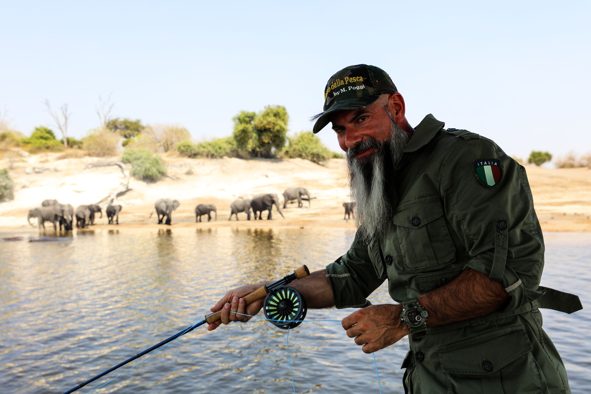 29-Michele-Poggi-Flyfishing-between-Elephants-0G4A1467